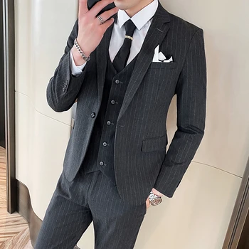 2023 Vyrų kostiumas (Švarkas+ liemenė + kelnės) high-end mados atsitiktinis, gražus kostiumas jaunikis suknelė anglų trijų dalių rinkinys