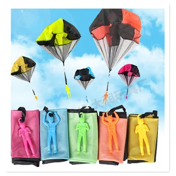 Gamintojas tiesiogiai tiekia vaikų vertus parašiutu žaislai, oro parašiutai su kareivių parašiutai, lauko sporto, t
