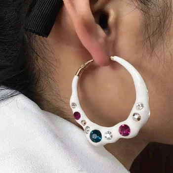 Prancūzijos Retro stiliaus Spalvota glazūra earring2023 Aukščiausios prasme Šviesos prabangūs auskarai Japonija ir Pietų Korėja mažumų auskarai