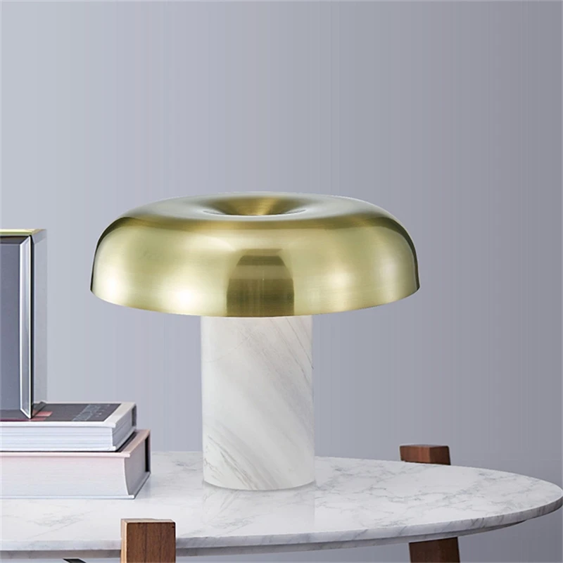 Postmodernios Marmuro Stalo Lempa LED E27 Geležies Meno Umbra Prabangos Miegamajame Prie Lempos Kambarį Tyrimą, Aukso Apdaila Stalas Šviesos